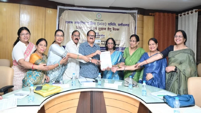 छत्तीसगढ़ समान नागरिक संहिता: मौलिक पहचान की रक्षा के लिए आदिवासी समुदाय को अलग रखें