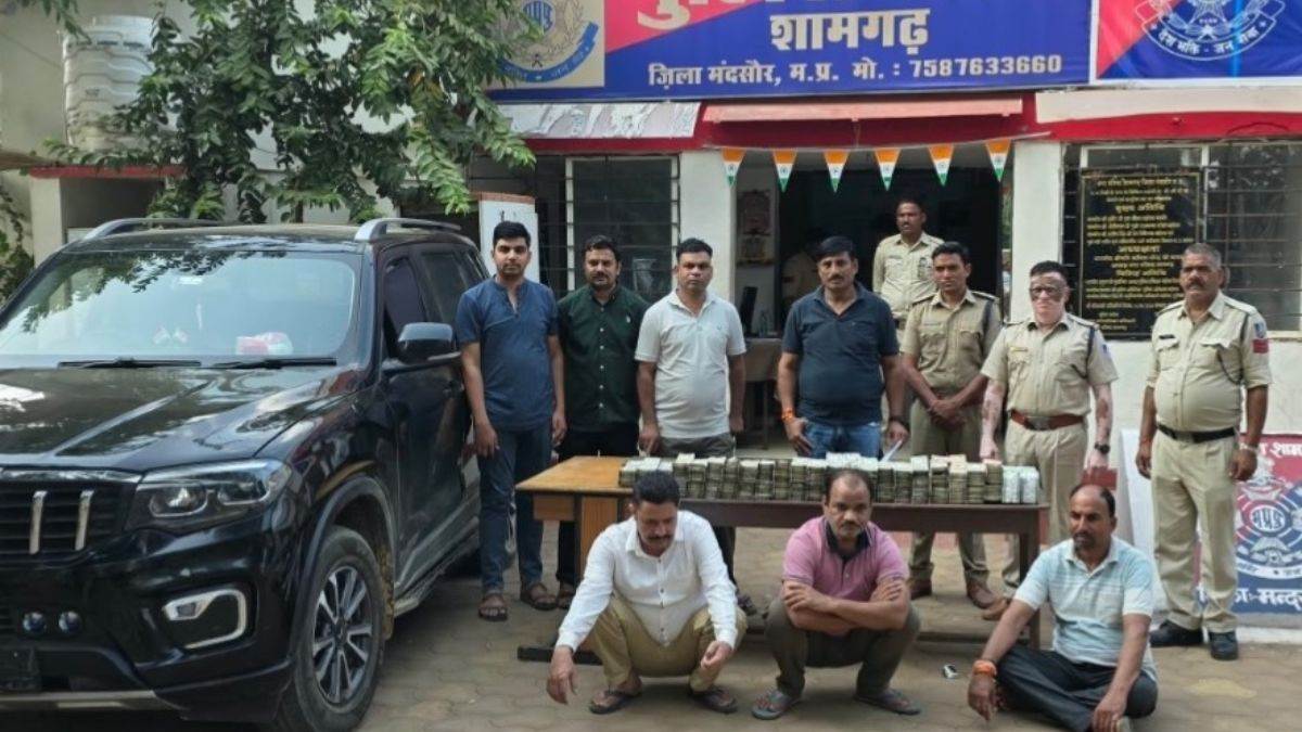 मंदसौर में सरपंच के बाड़े में खड़ी स्कॉर्पियो से मिले 1.29 करोड़ रुपये, उप्र के बरेली से आए दो लोग भी पकड़े गए