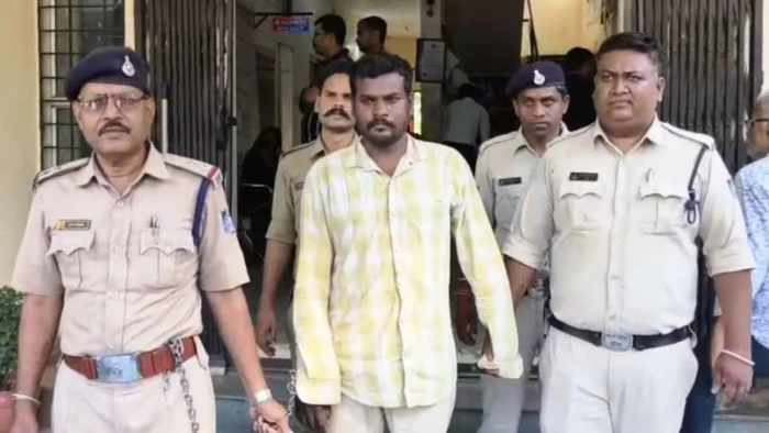 पत्नी के चरित्र पर था शक, लकड़ी से मार-मारकर ले ली जान, रातभर आराम से सोया, सुबह खुद पहुंचा थाने
