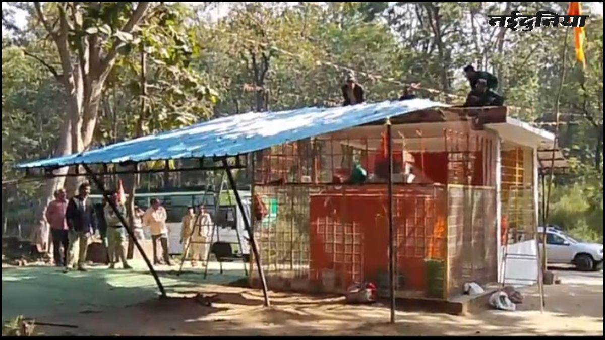 सिवनी मंदिर विवाद में बड़ी कार्रवाई... एसडीओ, चार रेंजर समेत 16 पर FIR, तीन श्रमिकों को भी हटाया