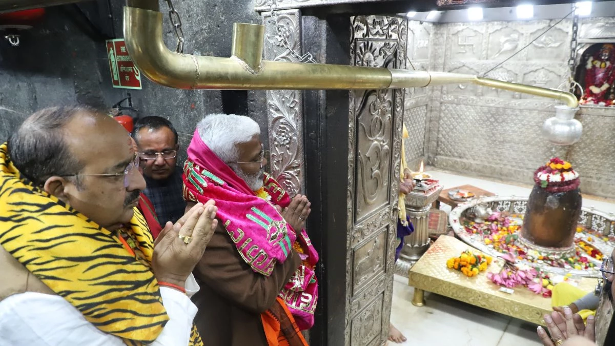 Mahakumbh 2025: ‘महाकाल महाराज आपको महाकुंभ में आमंत्रित करने आए हैं’... लेटर हेड पर लिखकर उज्जैन पहुंचे योगी सरकार के मंत्री