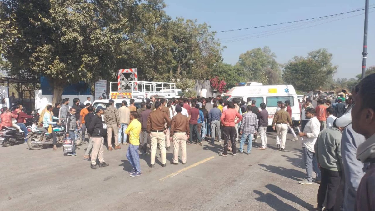 भोपाल में ड्यूटी टाइमिंग को लेकर टोल कर्मचारियों में विवाद, एक ने दूसरे को ट्रक के सामने धक्का दिया, कुचलकर मौत
