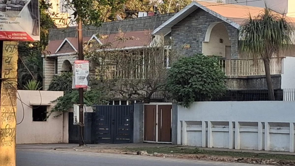 झारखंड पुलिस की दुर्ग में बड़ी कार्रवाई, शराब कारोबारी नवीन केडिया के घर और फैक्ट्री में तलाशी