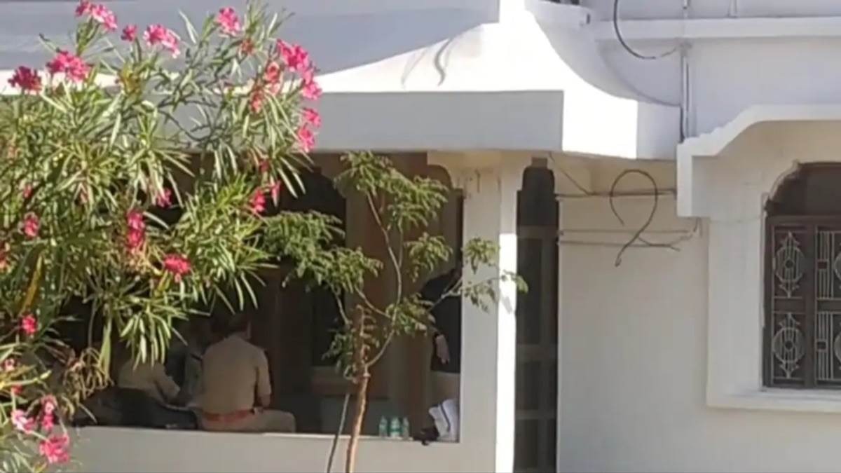 छिंदवाड़ा में सेवानिवृत्त एसडीओ के पास मिली साढ़े पांच करोड़ की बेहिसाब संपत्ति