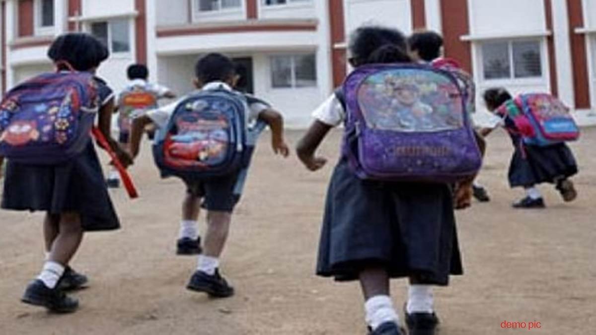 इंदौर में पड़ रही तेज गर्मी की वजह से कलेक्टर ने बदला स्कूलों का समय