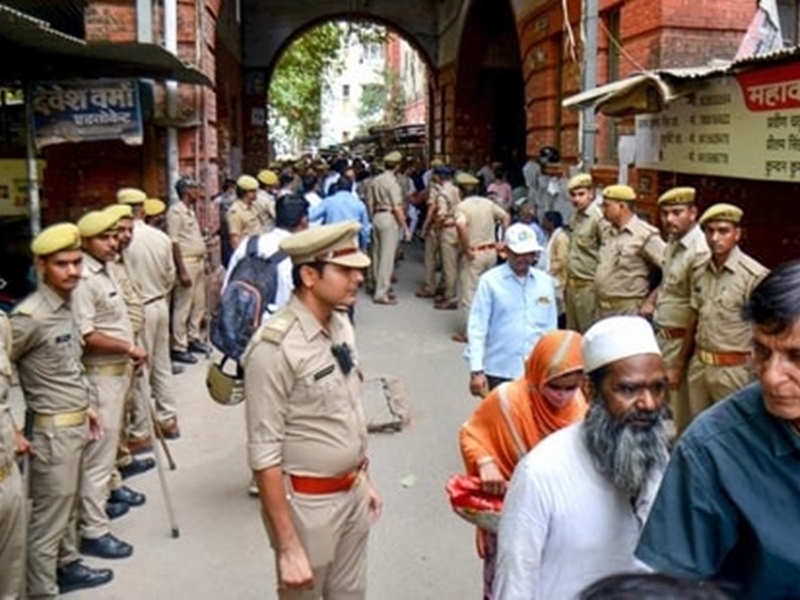 Gyanvapi Masjid Case: ज्ञानवापी मस्जिद में मिला शिवलिंग, कोर्ट ने CRPF को दिए सुरक्षा करने के आदेश