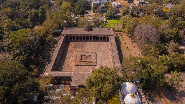 भोजशाला: हाई कोर्ट में प्राचीन पाषाणों ने दी निर्णायक गवाही- सबसे ज्यादा चर्चा स्थापत्य और पुरातात्विक साक्ष्यों की हुई भोजशाला: हाई कोर्ट में प्राचीन पाषाणों ने दी निर्णायक गवाही- सबसे ज्यादा चर्चा स्थापत्य और पुरातात्विक साक्ष्यों की हुई