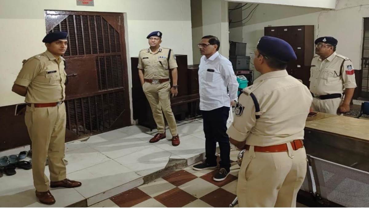 MP News: रात में एक साथ 15 हजार पुलिसकर्मी उतरे मैदान में, दबिश देकर आठ हजार अपराधी और वारंटी पकड़े