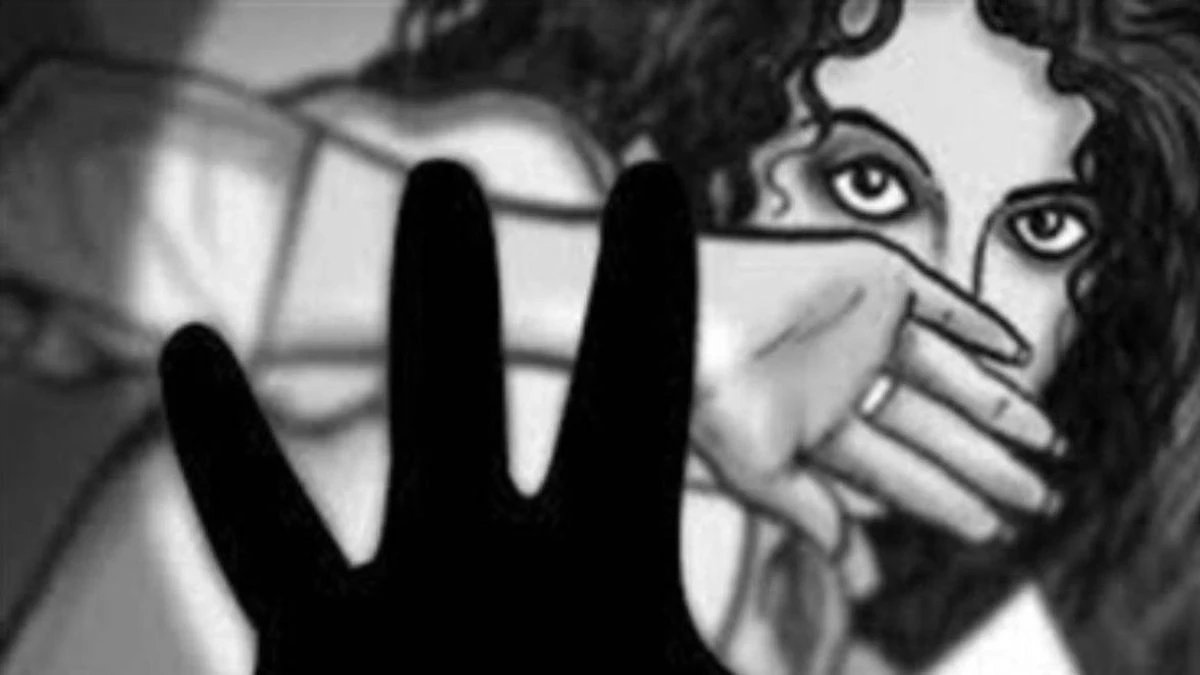Dewas News: महिला की इज्जत बचाने बीच में आ गए पति और सास, संबंध बनाने के लिए धमका रहा था वनकर्मी