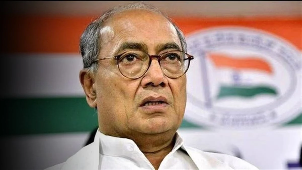 फिर विवाद में दिग्विजय सिंह, नमाज और कांवड़ यात्रा का फोटो शेयर कर कहा- एक देश दो कानून