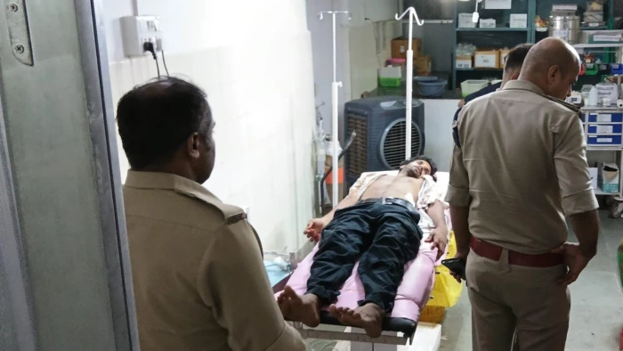 कटनी में भीड़ भरे इलाके में मामूली विवाद पर फिर चाकूबाजी की वारदात, एक युवक गंभीर रूप से घायल