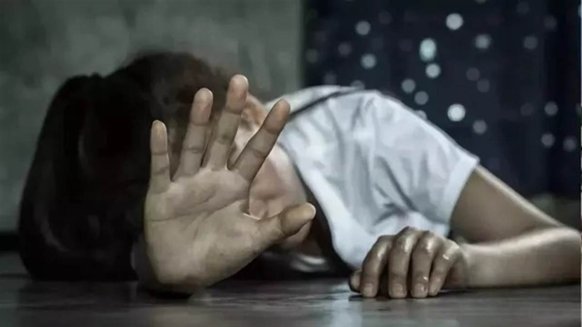 सीधी में शर्मनाक घटना... 4 साल की मासूम से दुष्कर्म के आरोप में CRPF का 59 वर्षीय इंस्पेक्टर गिरफ्तार