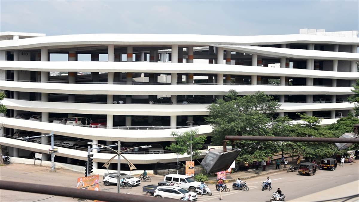 मल्टीलेवल पार्किंग का पुन: निविदा इसी महीने, दो बार निगम प्रशासन ने निकाला  टेंडर पर नहीं मिले ठेकेदार