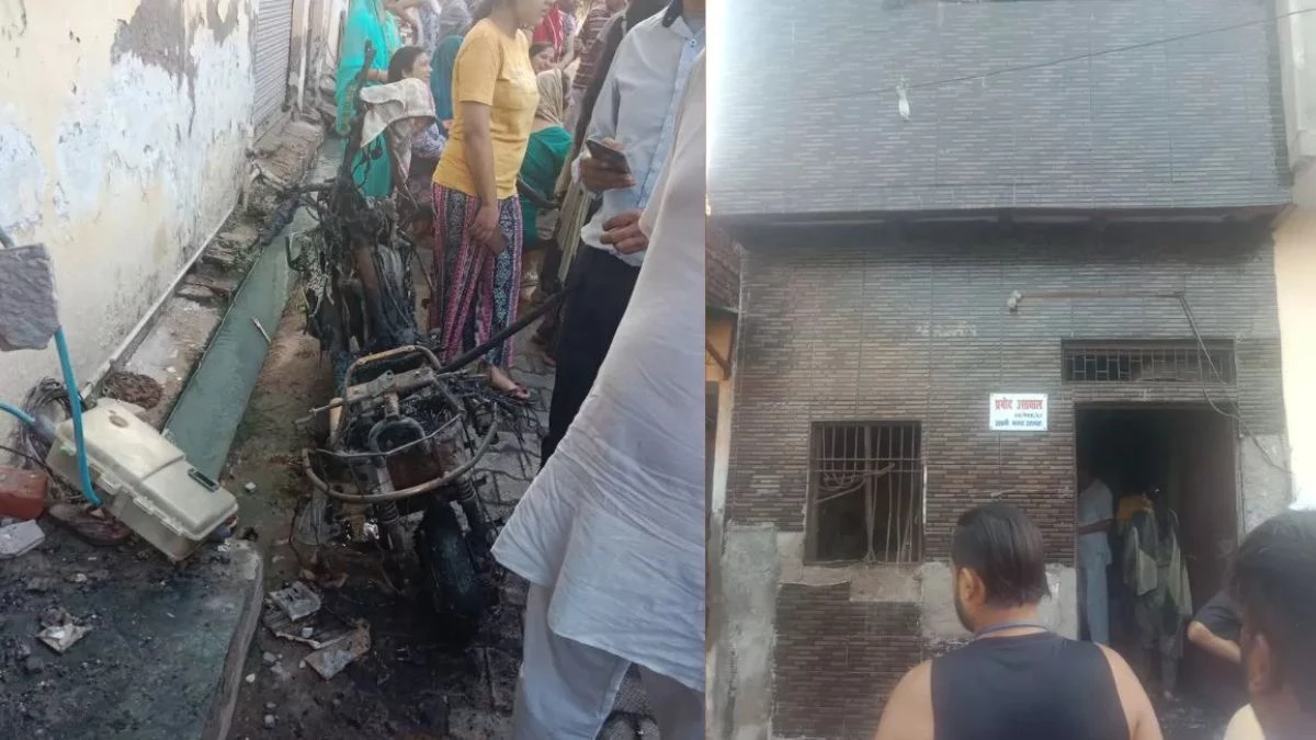 Agra Fire News: घर में इलेक्ट्रिक स्कूटी में आग लगने से बुजुर्ग दंपती की मौत, चीखें सुनकर रोता रहा बेटा
