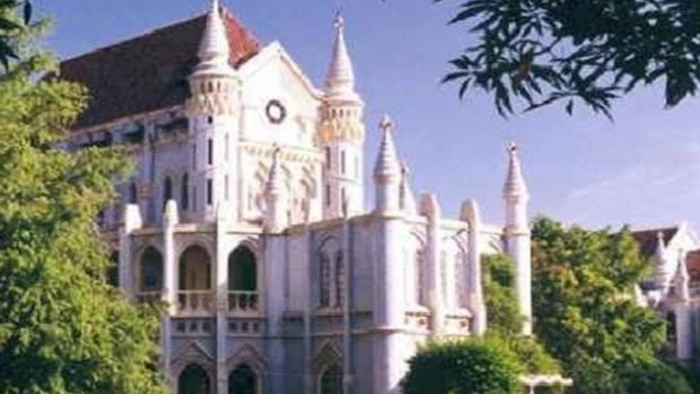 पं. धीरेंद्र शास्त्री के भाई शालिग्राम के अधिवक्ता बोले - राजनीतिक दबाव और रंजिश के चलते फंसाया