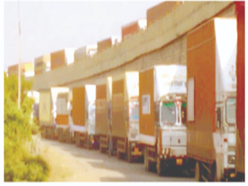Gwalior Traffic Jam News: ट्रक हुआ खराब, हाइवे पर घंटों फंसे रहे वाहन पर