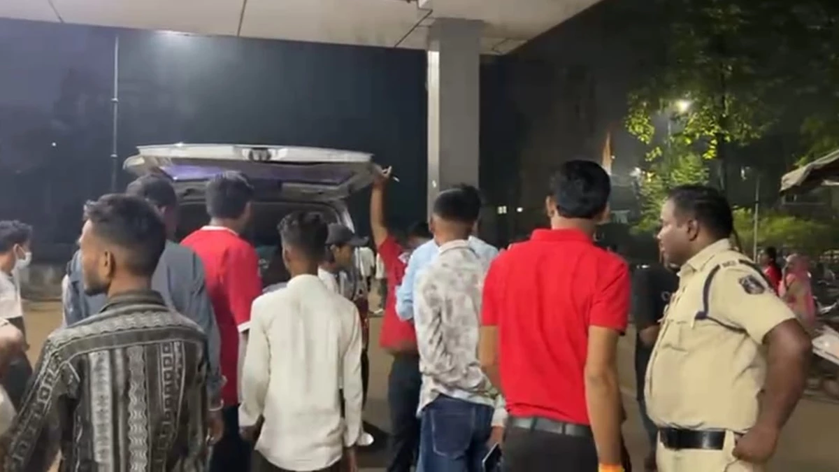 दुर्ग में कचरा भरकर जा रहे नगर निगम के ट्रक ने बाइक को मारी टक्कर, दो लोगों की मौत