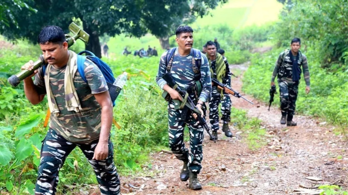 Naxalite Surrender: भूपति के समर्पण से डगमगाया माओवादी नेटवर्क, बस्तर में 120 नक्सली होंगे सरेंडर