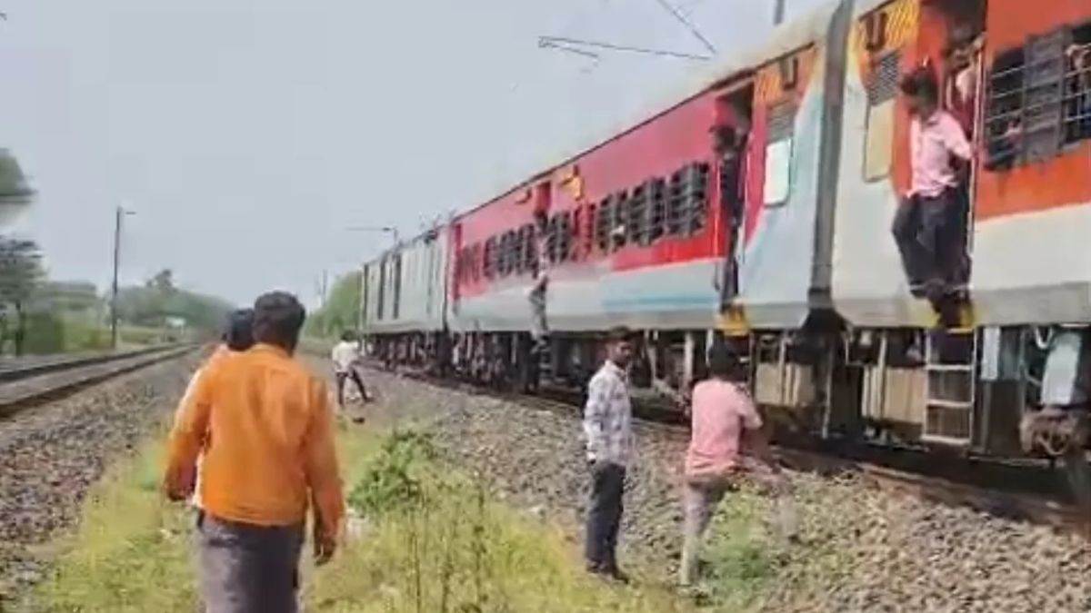 शाजापुर में स्थाई मार्ग निरीक्षक ट्रॉली से टकराई गोवा एक्सप्रेस, रेलकर्मी की मौत; एक गंभीर घायल