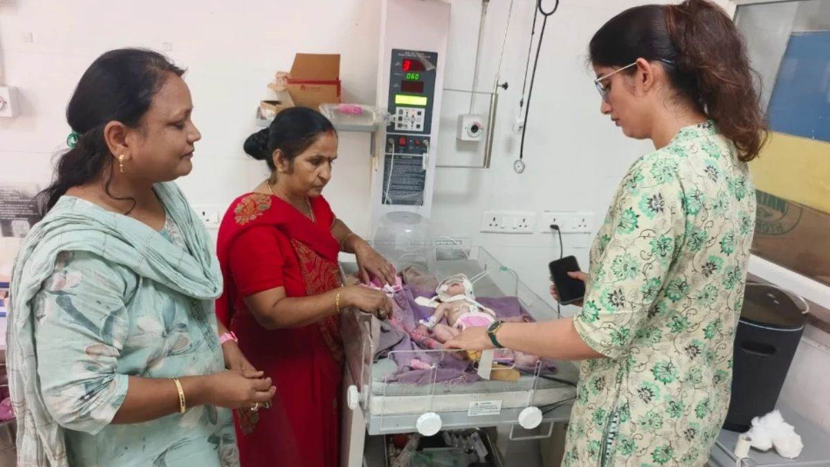 मंदसौर में सुबह जन्म लेते ही कचरे में फेंका नवजात, शाम तक जीवन से संघर्ष के बाद चली गई जान