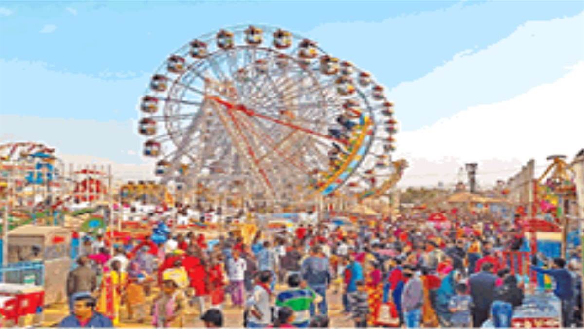 Gwalior Mela 2024: मेले की तैयारी, झूला सेक्टर में पहुंचने लगा सामान
