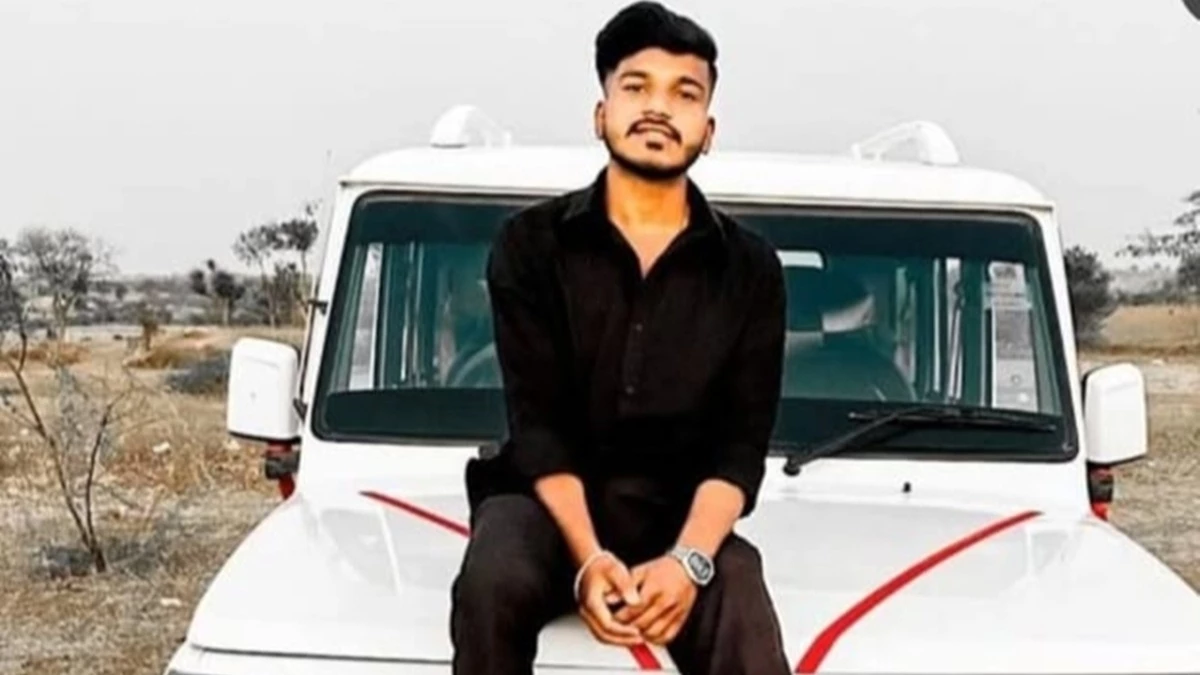 MP के जाम गेट पर बंदर को बिस्किट खिला रहा युवक 500 फीट गहरी खाई में गिरा, मौत