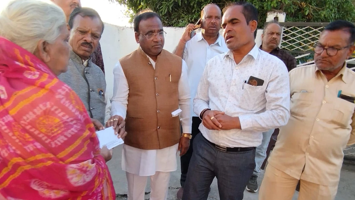 MP के छिंदवाड़ा में लावारिस थैले से मिली मिठाई खाने से तीन लोगों की मौत रहस्य बनी