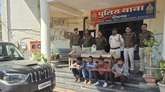 राजनांदगांव में लग्जरी कारों में ब्रांडेड शराब की तस्करी, छह तस्कर गिरफ्तार