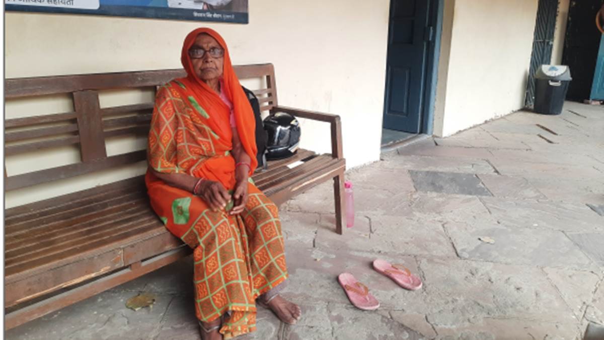 Khandwa News:  दादी ने सीएम हेल्पलाइन की शिकायत वापस नहीं ली तो पोते को भेज दिया जेल