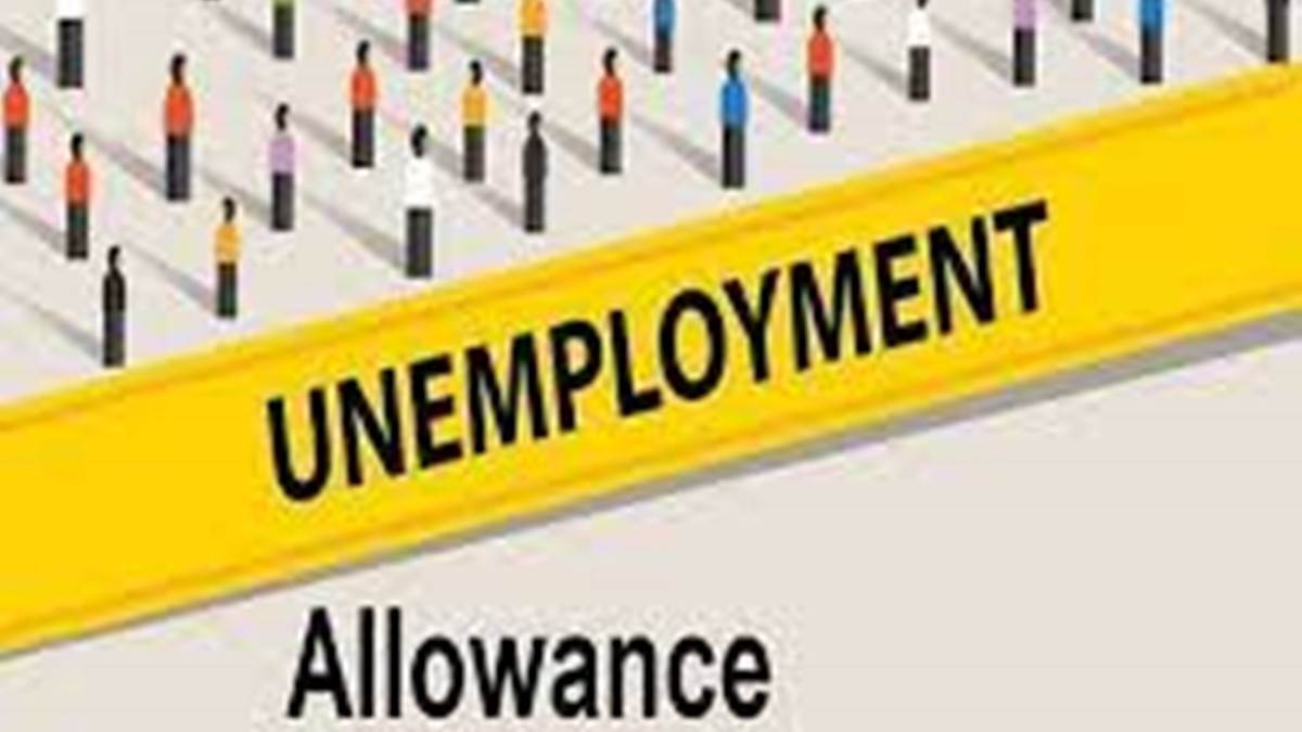 Chhattisgarh News: भत्ते की घोषणा होते ही तीन गुना तक बढ़ा बेरोजगारों का पंजीयन