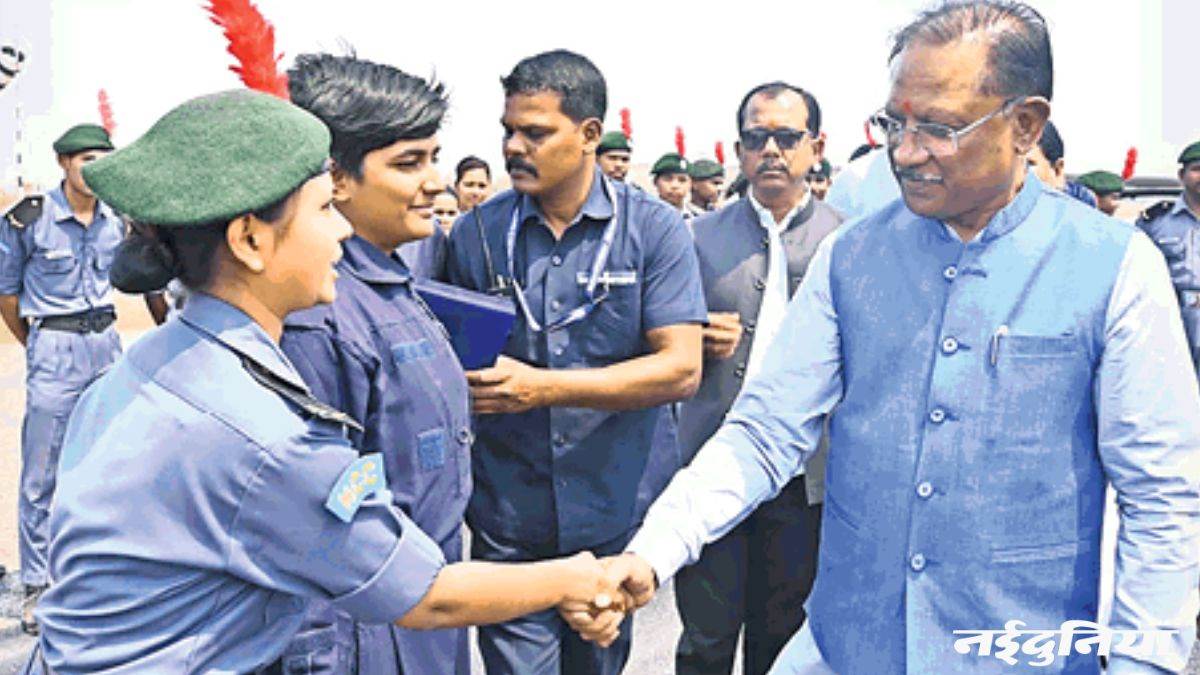 युवाओं को पायलट बनाएगी सरकार, CM साय ने जशपुर में विमान उड़ान प्रशिक्षण का किया शुभारंभ