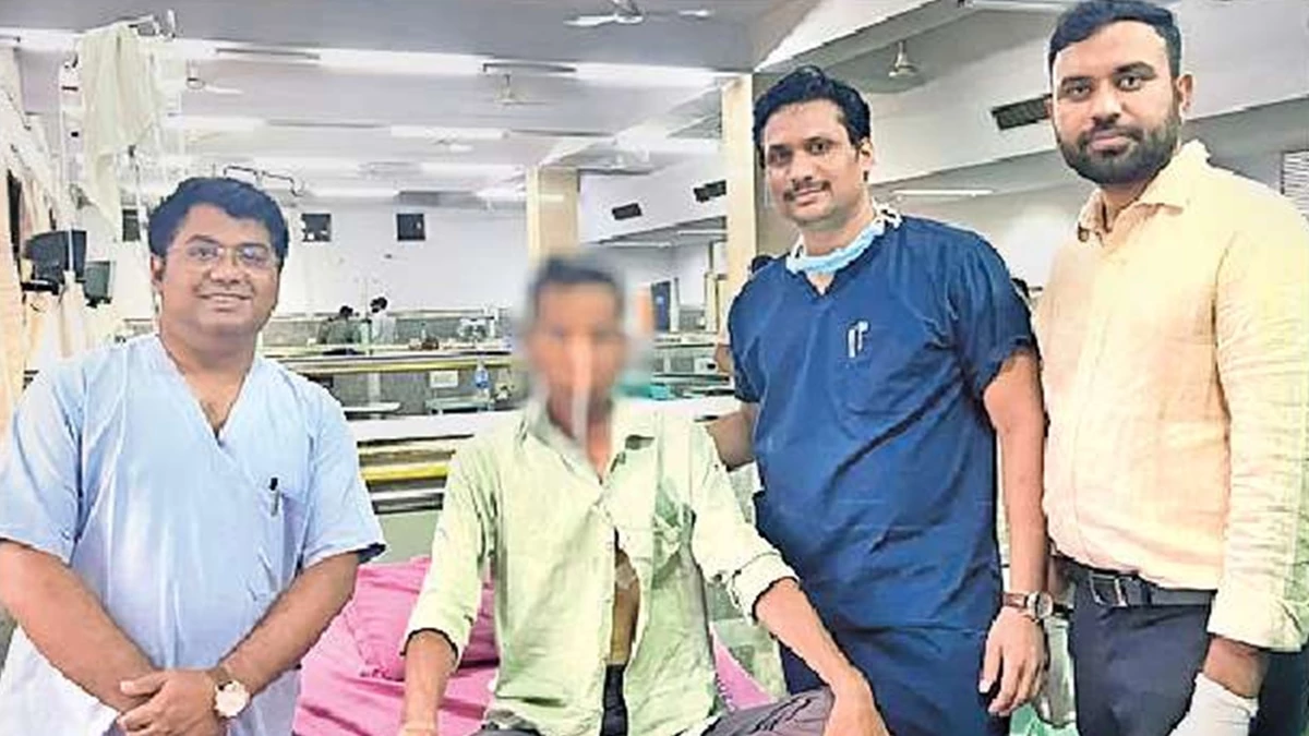 The mouth of eating gutkha stopped opening, then the doctors of Bhopal made a new jaw from chest muscles