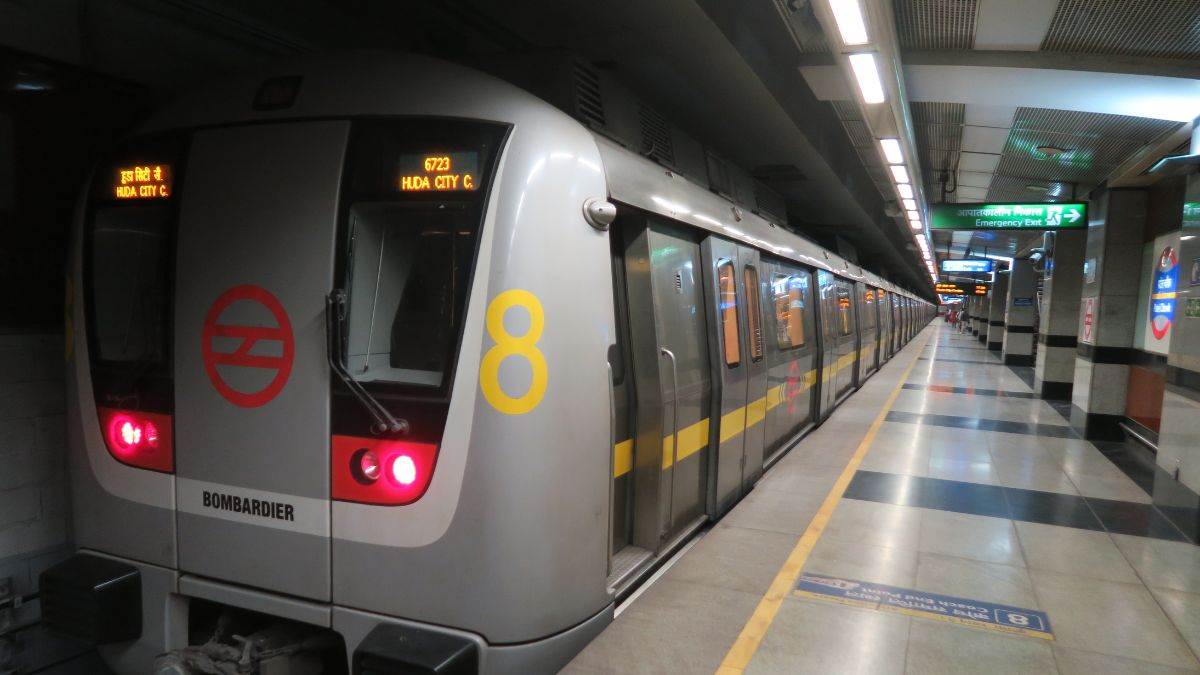 पेट्रोल-डीजल के बढ़ते दामों के बीच DMRC का बड़ा फैसला, दिल्‍ली मेट्रो ने बढ़ाए फेरे; हाई सिक्योरिटी के साथ किये जा रहे ये इंतजाम