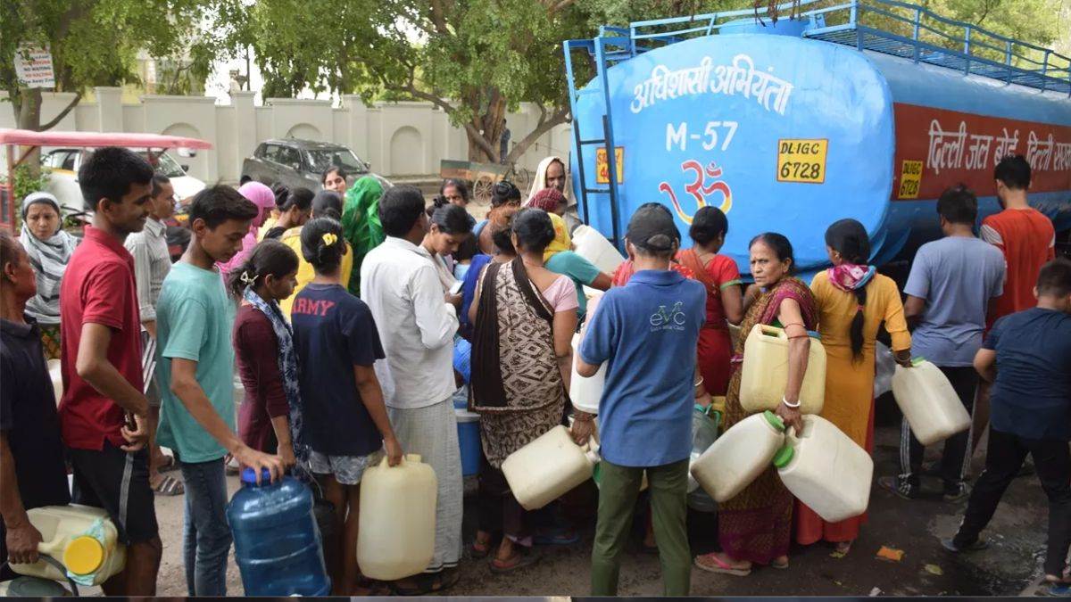 Delhi Water Crisis: दिल्ली के VIP इलाकों पानी की दिक्कत, NDMC ने एडवाइजरी में बताया कब मिलेगा पानी