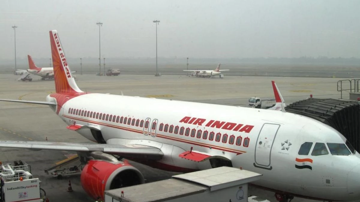 AI Ahmedabad London flight: एअर इंडिया की अहमदाबाद-लंदन फ्लाइट तकनीकी कारणों से कैंसिल, इसी रूट पर पिछले दिनों हुआ था हादसा
