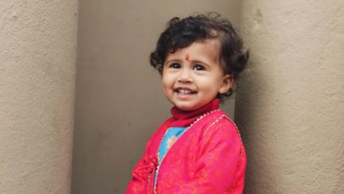 दो साल की बच्ची ने 48 सेकेंड में देश के सभी राज्यों की राजधानी के नाम बताकर बनाया रिकॉर्ड