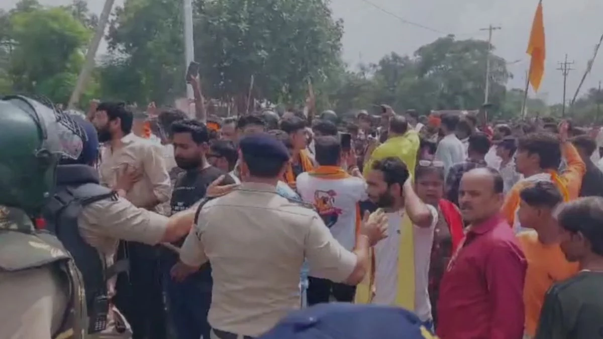 जबलपुर में मंदिर-मस्जिद जमीन विवाद गहराया… जानिए क्या है गायत्री शाला मंदिर से जुड़ा पूरा मामला