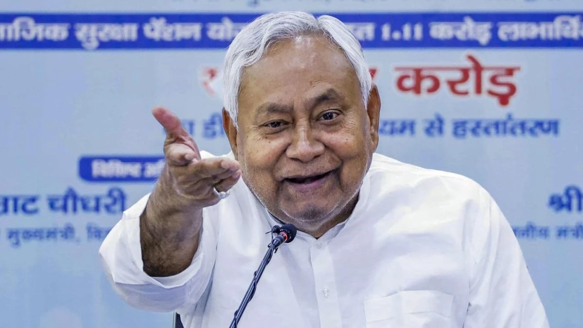 Bihar Free Electricity: नीतीश कुमार ने किया बिहार में फ्री बिजली का एलान... RJD बोली- यह तेजस्वी यादव की देन