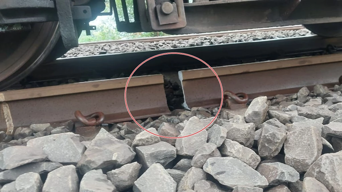 MP के खंडवा जिले में टला बड़ा रेल हादसा... पटरी पर क्रैक देखकर कीमैन ने रुकवाई ट्रेन, बचा ली यात्रियों की जान