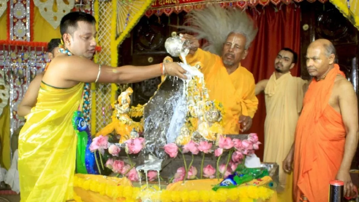 Nandotsav 2025: श्रीकृष्ण Janmashtami के बाद आज गोकुल में नंदोत्सव की धूम...लुटाई जाएगी मिठाई, उपहार और लाला की छीछी