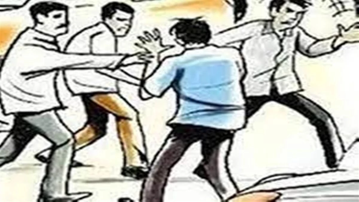 Noida: रेस्टोरेंट के कर्मियों को बंधक बनाकर पीटने का मामला, 27 लाख रुपये चोरी का आरोप; सात के खिलाफ FIR दर्ज