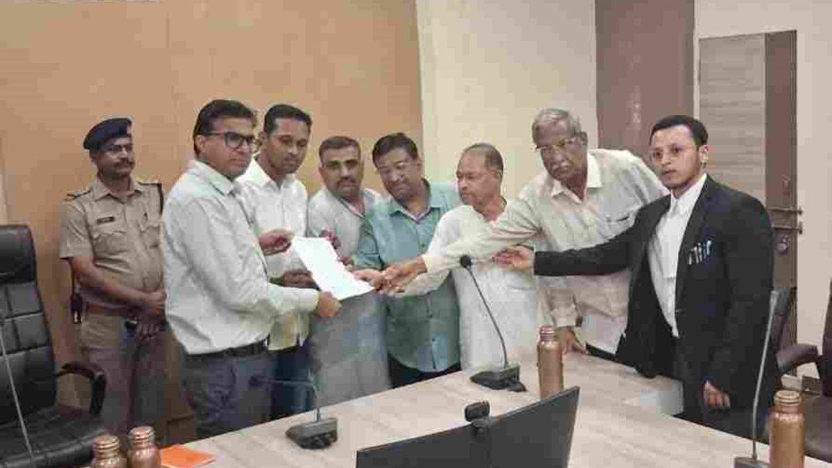 भोजशाला के 100 मीटर क्षेत्र में नमाज पर आपत्ति, एएसआई से मांगा स्पष्ट दिशा-निर्देश और मानचित्र
