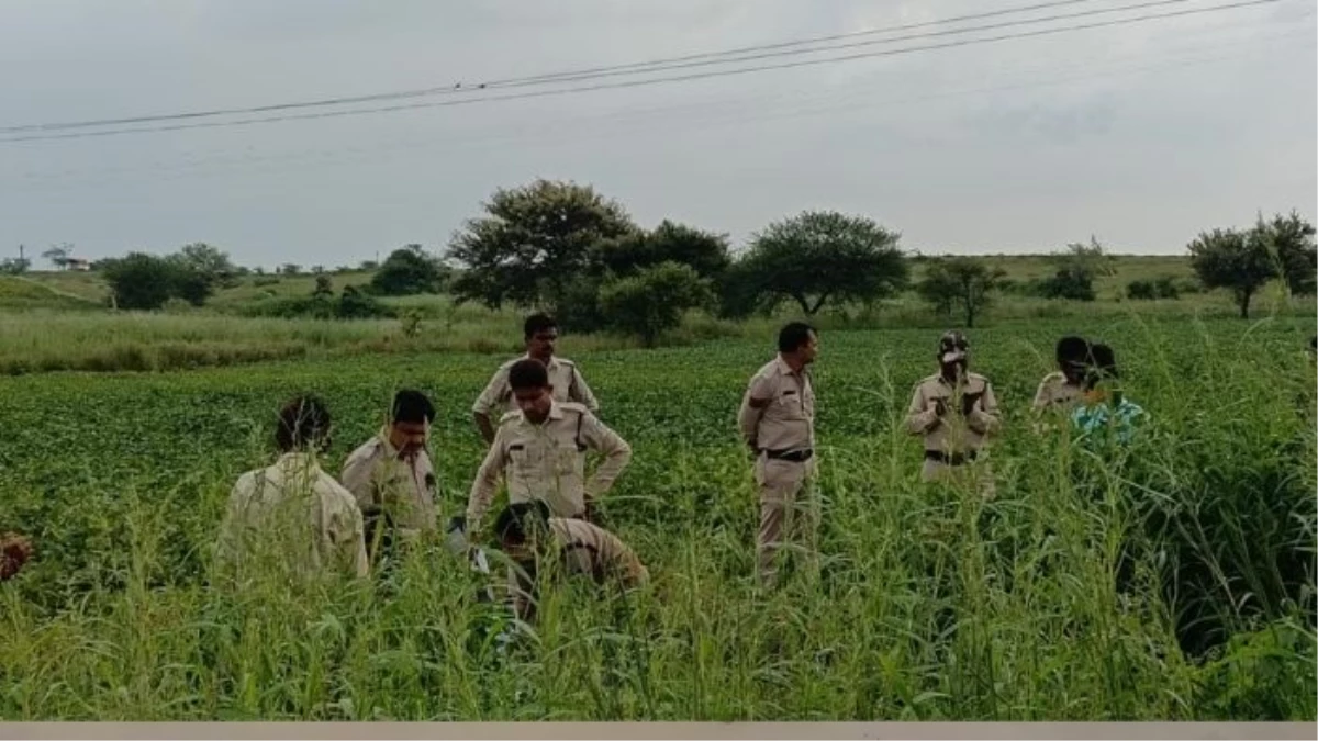 मां को कुएं में गिरता देख उसके दो मासूम बच्चों ने भी लगाई छलांग, तीनों की मौत