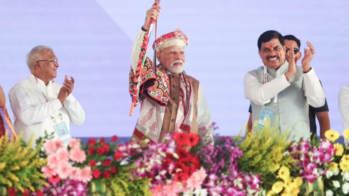 'स्वस्थ नारी, सशक्त परिवार' से लेकर 'आदि सेवा पर्व' तक, धार में पीएम मोदी ने लॉन्च किए कई बड़े अभियान