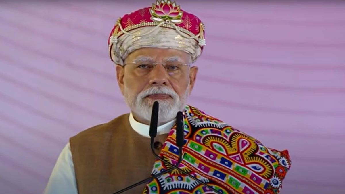 PM Modi MP Visit: पीएम नरेन्द्र मोदी ने धार से दिया स्वदेशी का मंत्र, कहा-त्योहारों में देश में बना सामान खरीदें