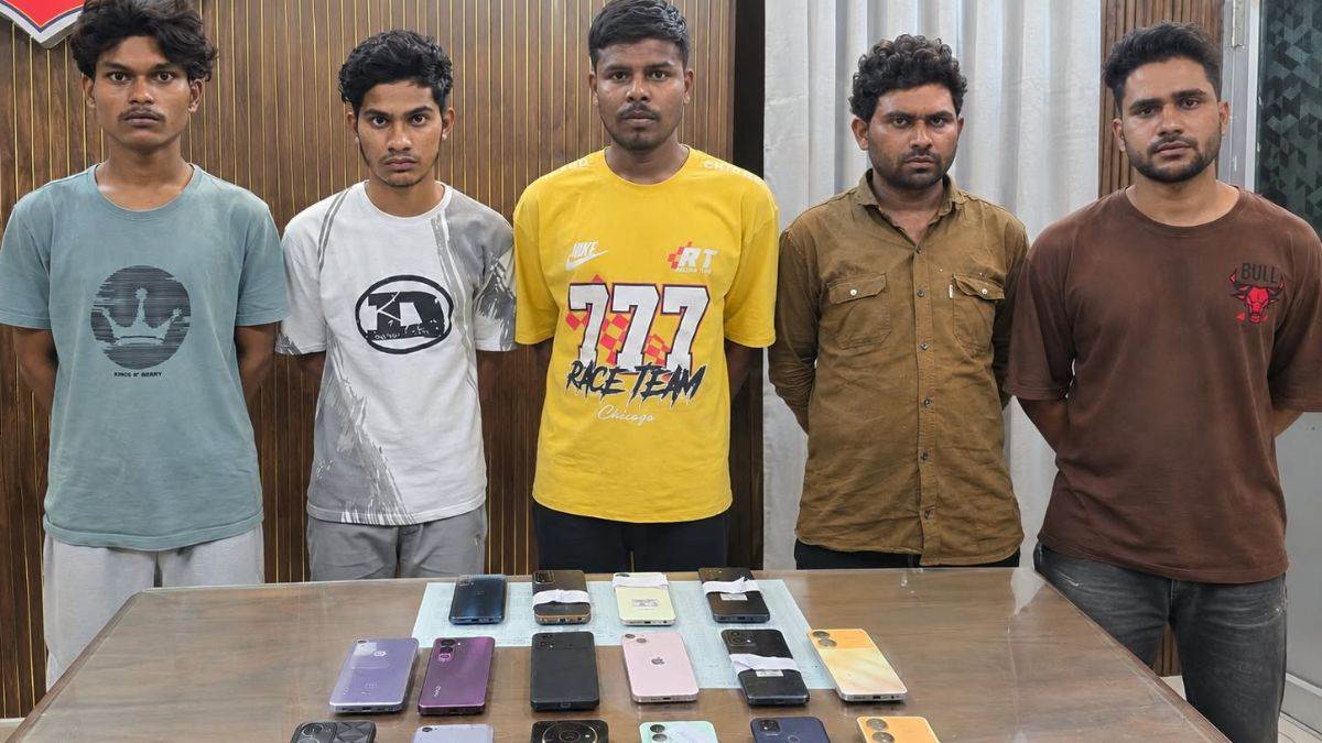 रायपुर में लूट, ओडिशा में मोबाइल का लॉक खुला, कोटा में बदल दी पहचान, तीन राज्यों में फैले सिंडिकेट का पर्दाफाश, 5 गिरफ्तार, 100 वारदातों का खुलासा
