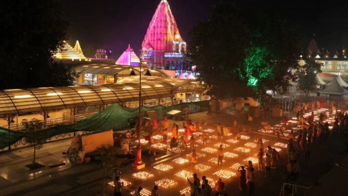 33 लाख दीपों से जगमगाई महाकाल की नगरी अवंतिका, ‘आशीर्वाद का दीया’ से बना वर्ल्ड रिकॉर्ड