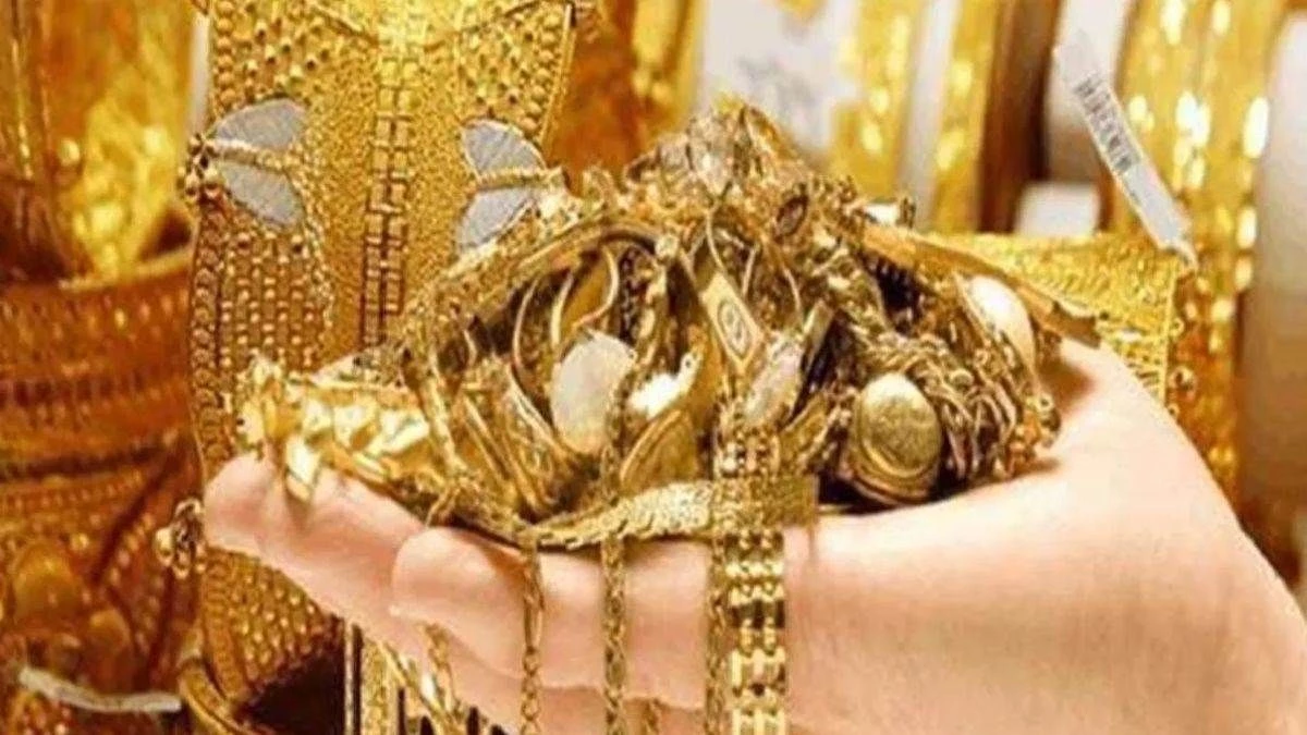 सीधी में मां-बेटी का बड़ा कांड, महिला के पर्स से चुराए सोने-चांदी के गहने, पुलिस ने किया गिरफ्तार