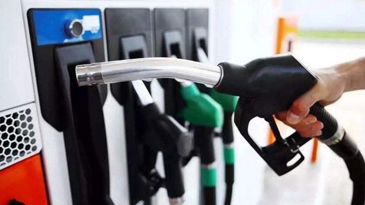 MP में एक जनवरी से पेट्रोल पंप पर नहीं चलेगा कैश; पुलिस का फरमान, सुपर बाजारों में भी नगद भुगतान बैन