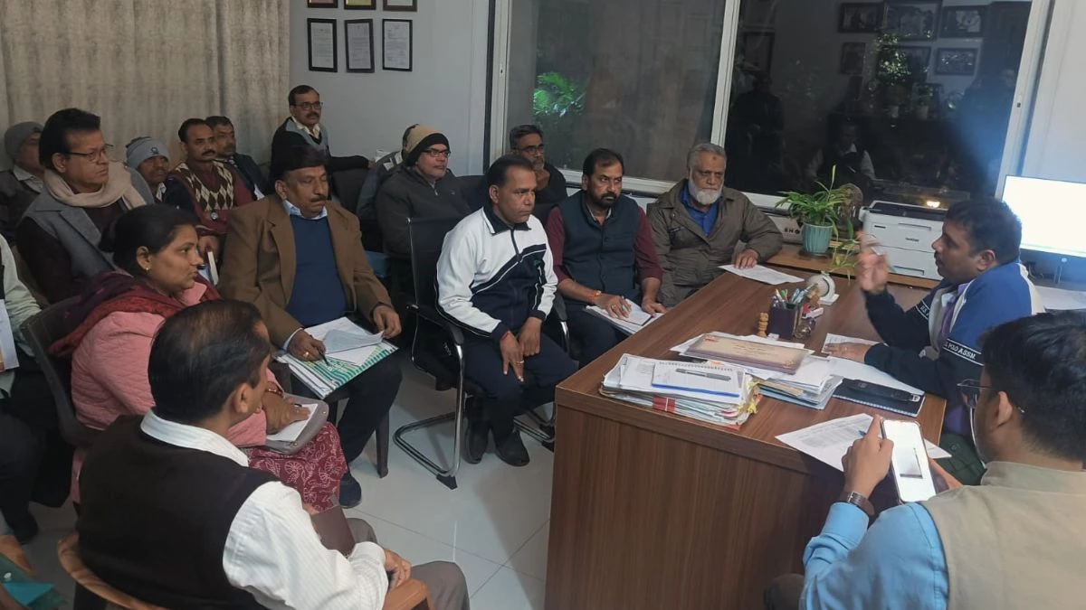 भोपाल में SIR समीक्षा में बड़ी लापरवाही, कलेक्टर ने BLO और सुपरवाइजर को किया सस्पेंड